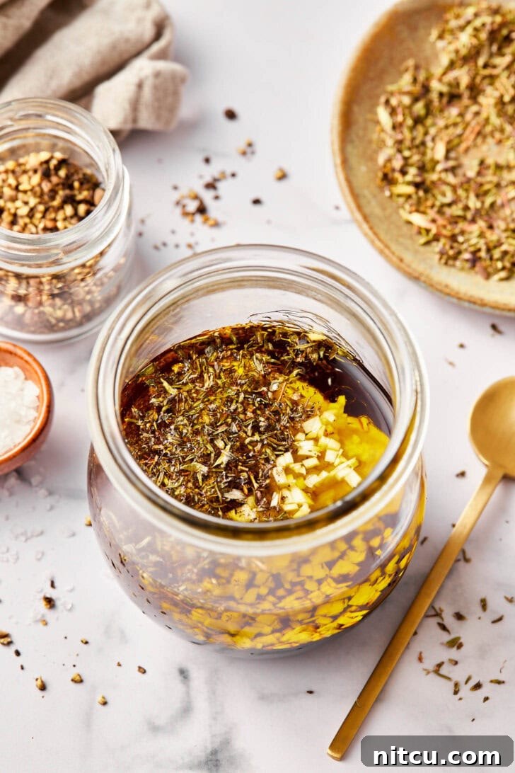 balsamic vinegar dressing in jar