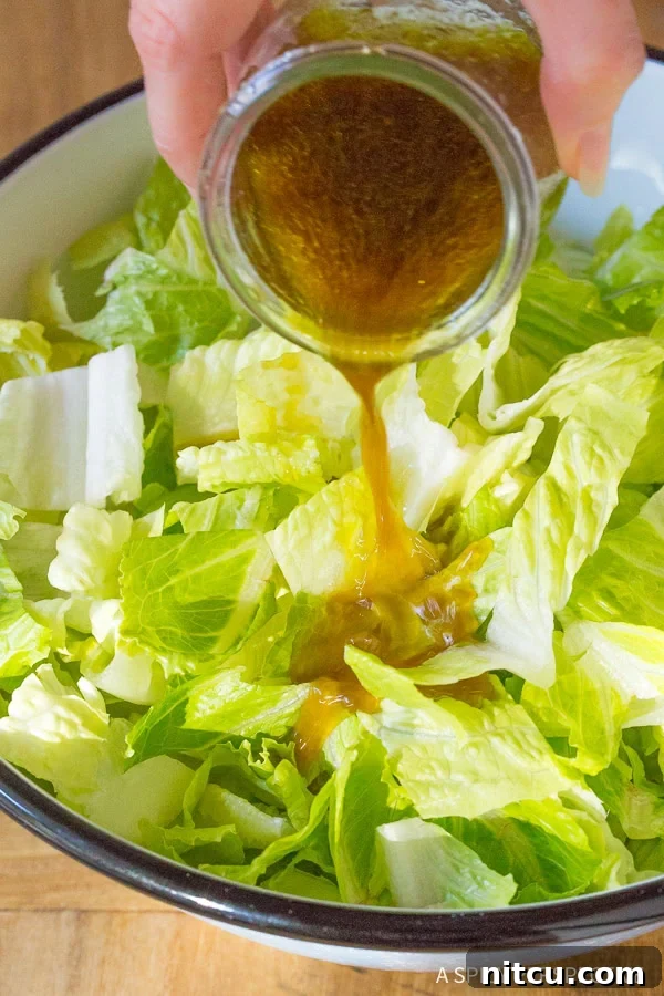 How To: Lieutenant Dan's Steakhouse Salad Recipe