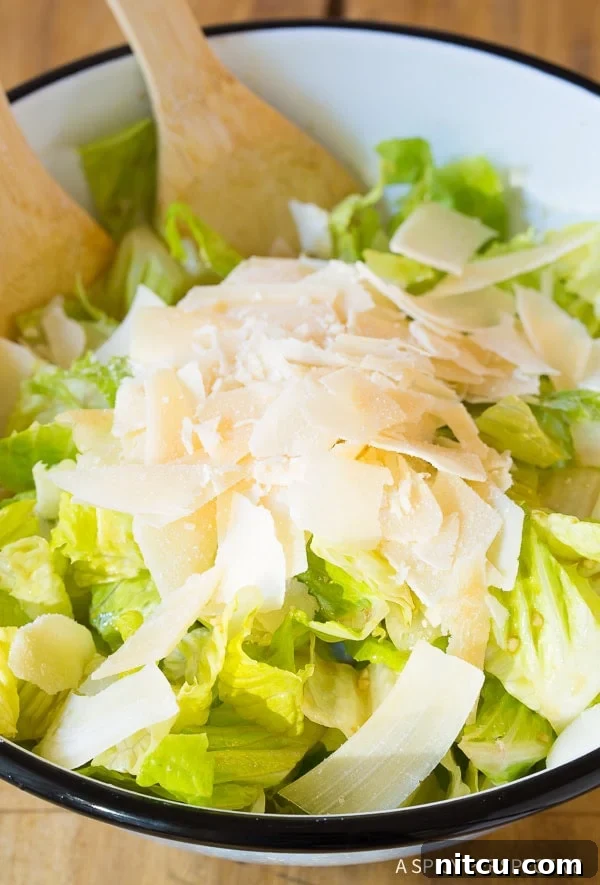 Lieutenant Dan's Steakhouse Salad Recipe