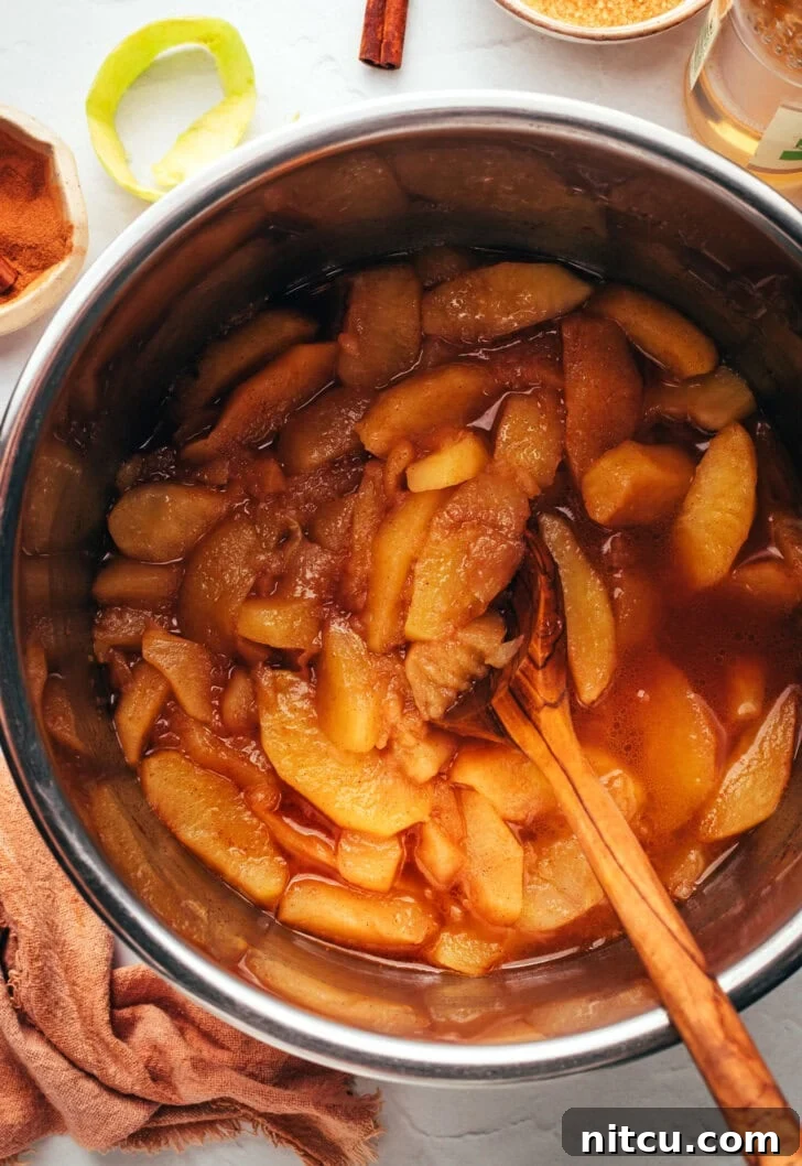 Spiced apples in instant pot