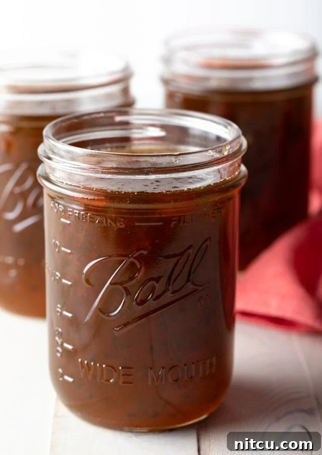 Jalapeno jelly recipe in mason jars. Homemade hot pepper jelly.